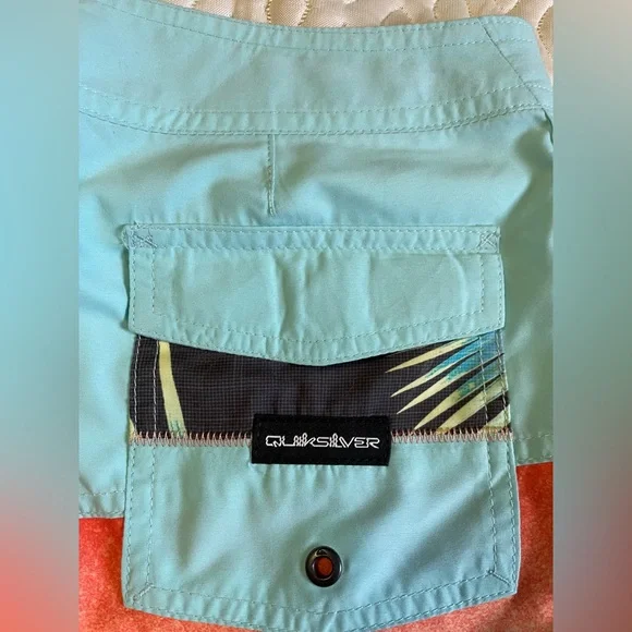 Quicksilver boys board shorts NWOT - Picture 7 of 7